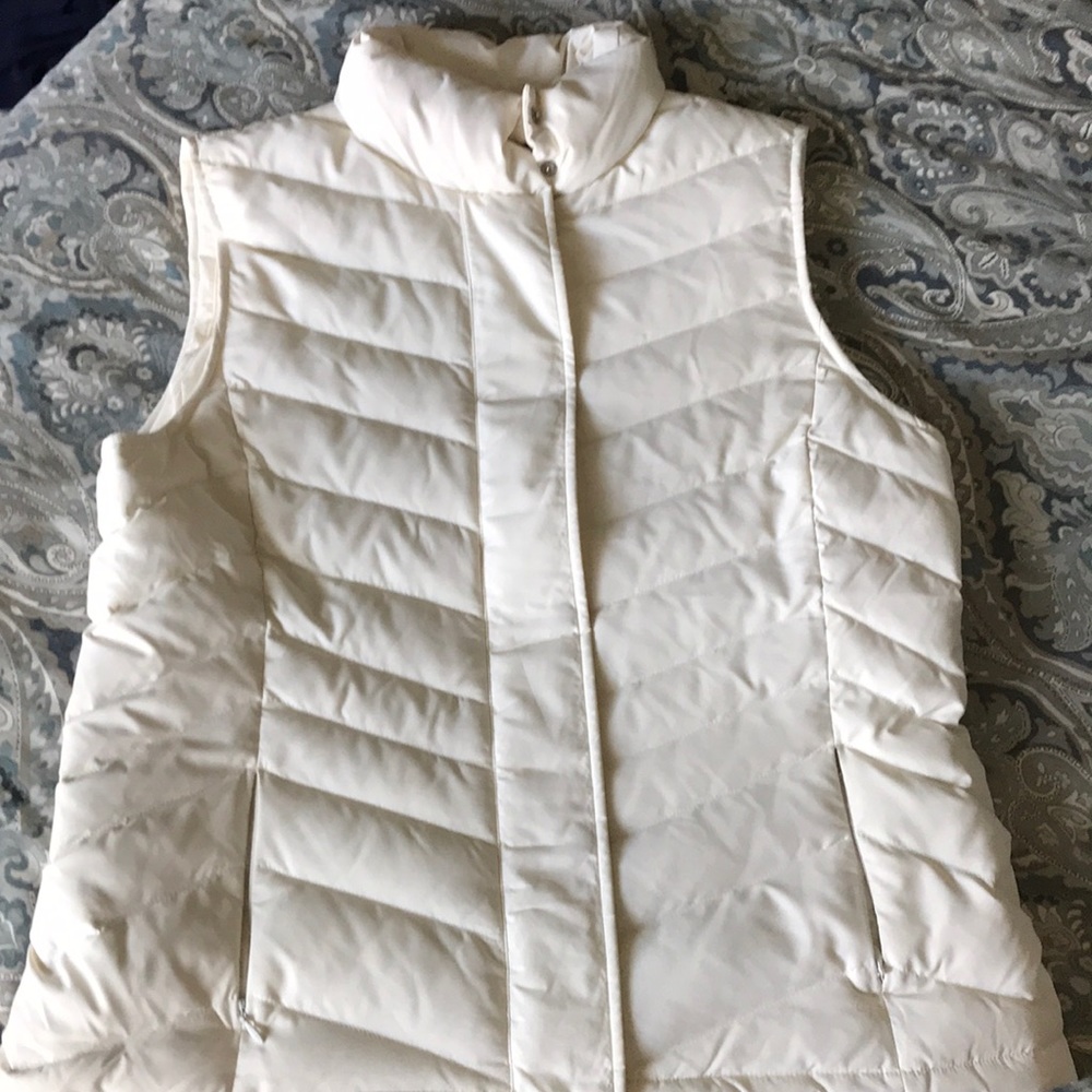 Talbots ivory puffer vest, size M